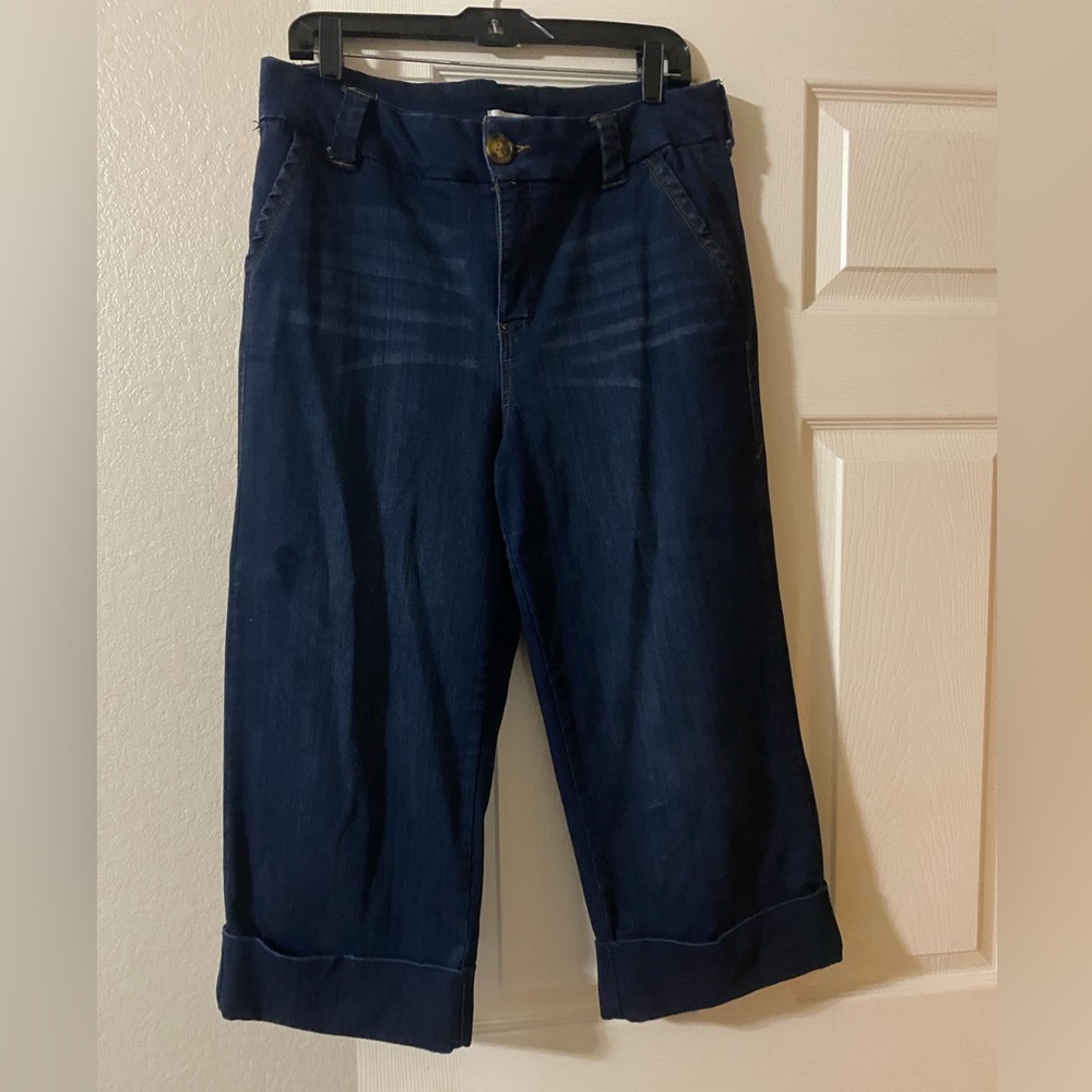 Cropped wide leg jeans